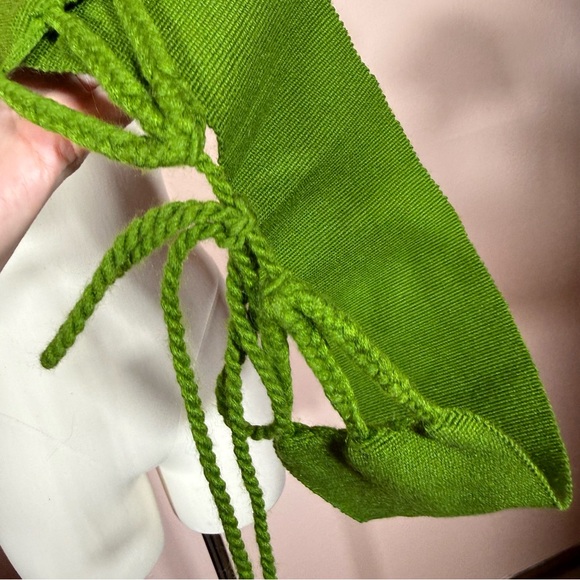 Vintage avocado Green Woven Fabric Crochet wide Belt adjustable 1970’s